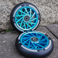 Lade das Bild in den Galerie-Viewer, Kiran Reese Signature Wheels 110mm - Blau