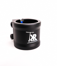 Lade das Bild in den Galerie-Viewer, Kiran Reese Signature Clamp - Schwarz